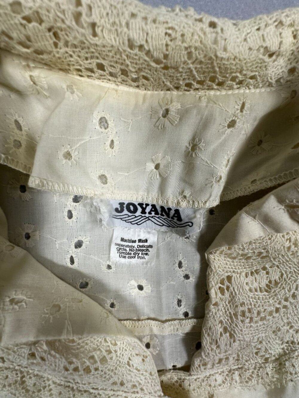Joyana Womens Ivory Lace Eyelet Button-Up Long Sleeve Blouse Vintage - Picture 6 of 8
